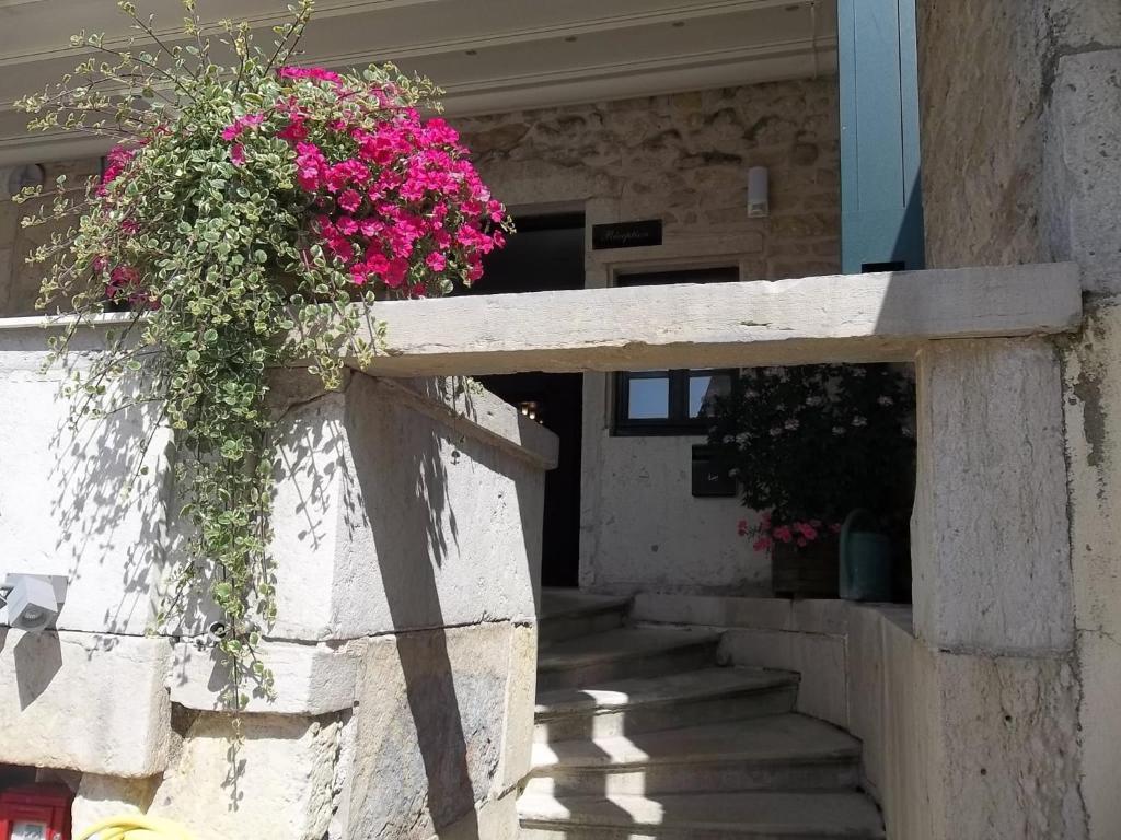 Logis L'Hotel D'Arc Arc-sur-Tille Bagian luar foto