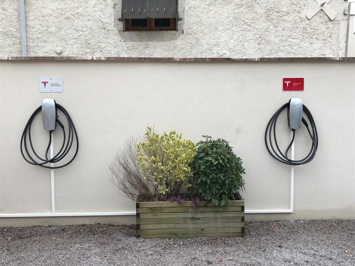 Logis L'Hotel D'Arc Arc-sur-Tille Bagian luar foto