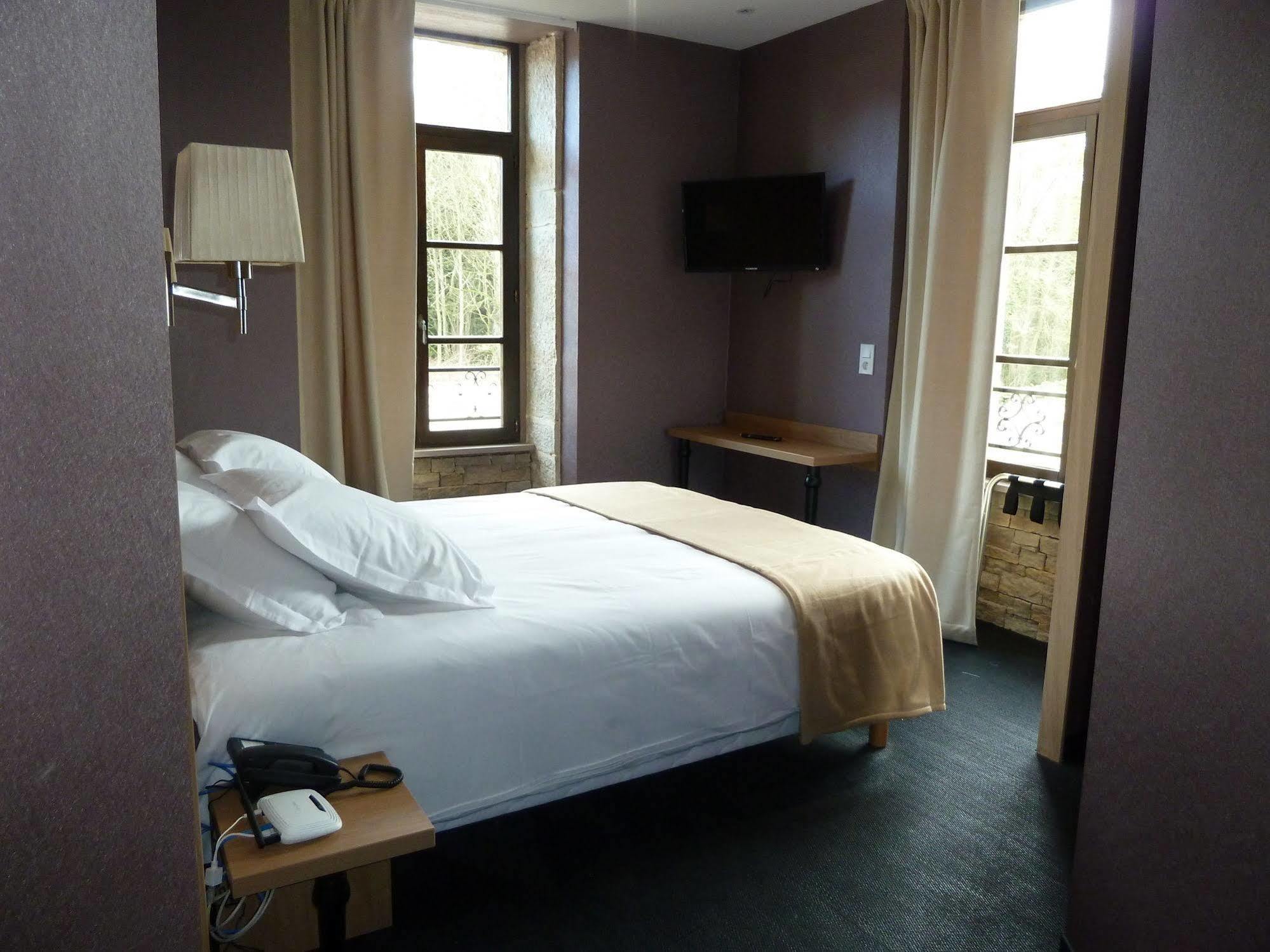 Logis L'Hotel D'Arc Arc-sur-Tille Bagian luar foto