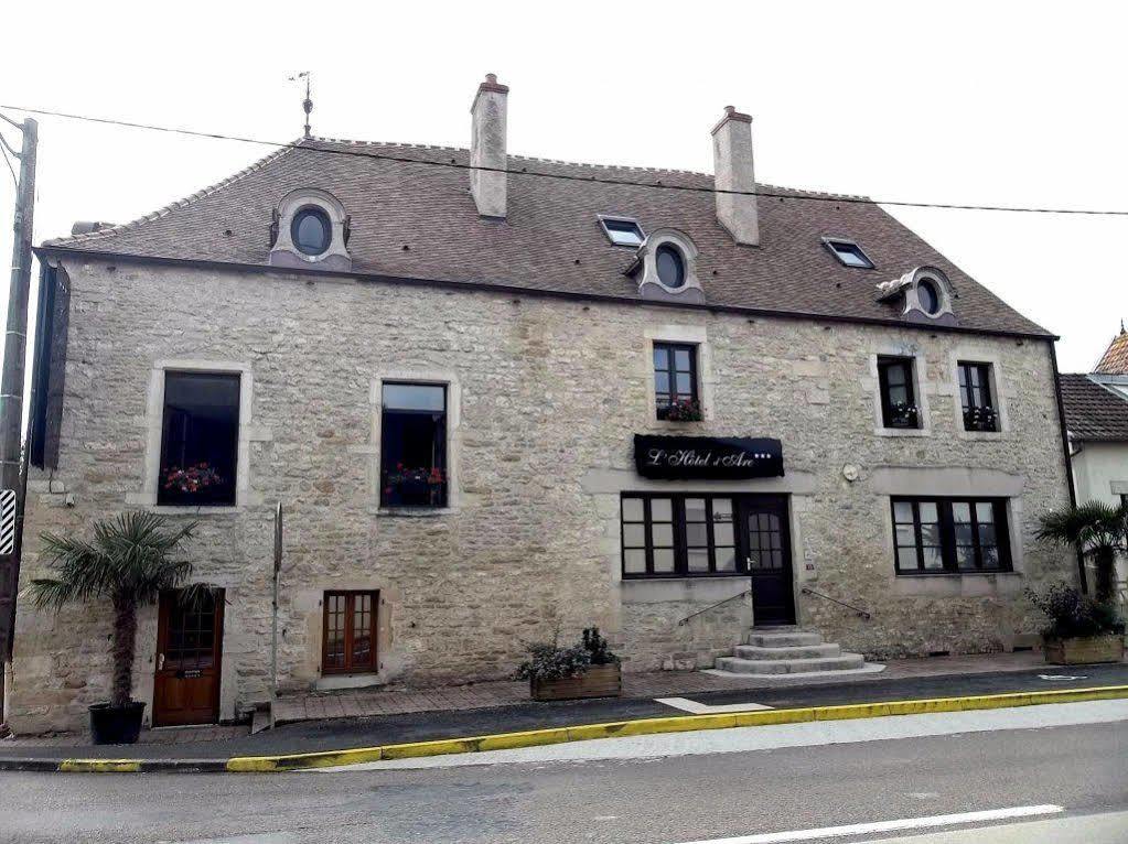 Logis L'Hotel D'Arc Arc-sur-Tille Bagian luar foto