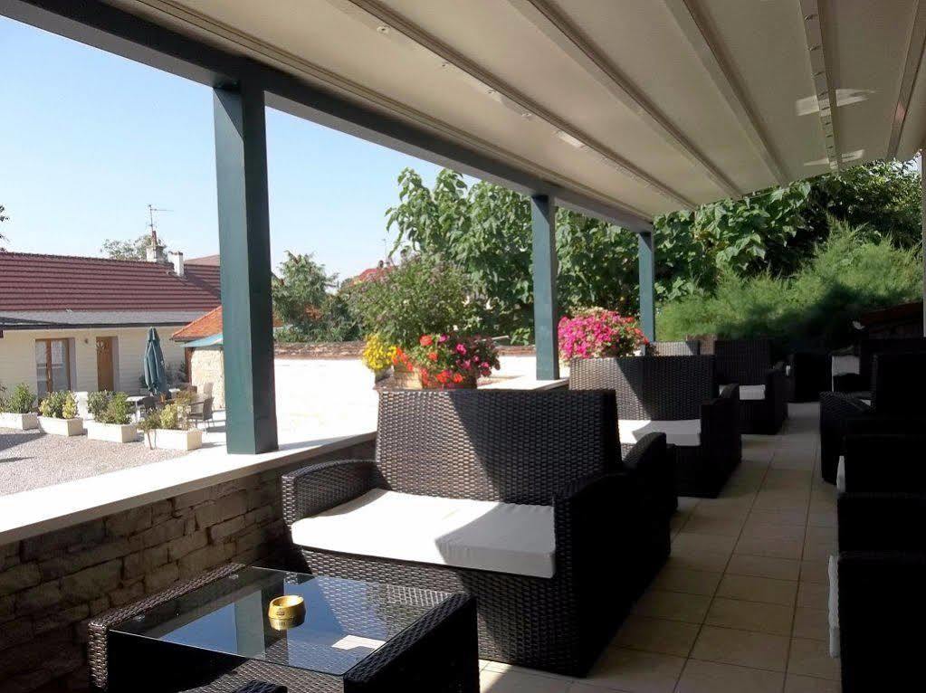 Logis L'Hotel D'Arc Arc-sur-Tille Bagian luar foto